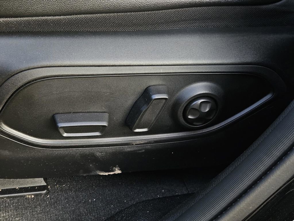 Used 2023 Jeep Grand Cherokee Trailhawk w/ Advanced Protech Group II image 12