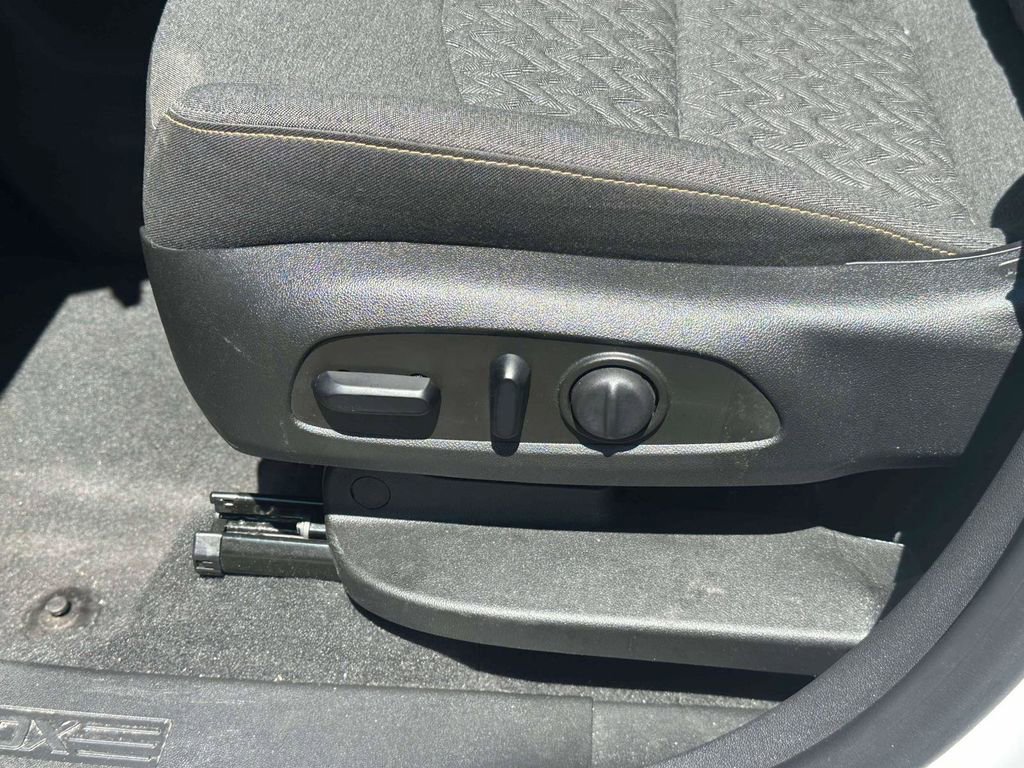 Used 2023 Chevrolet Equinox LT AWD/4WD image 19