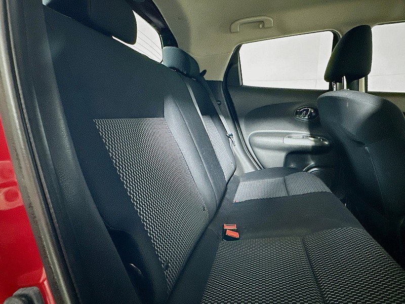 Used 2016 Nissan Juke S image 24