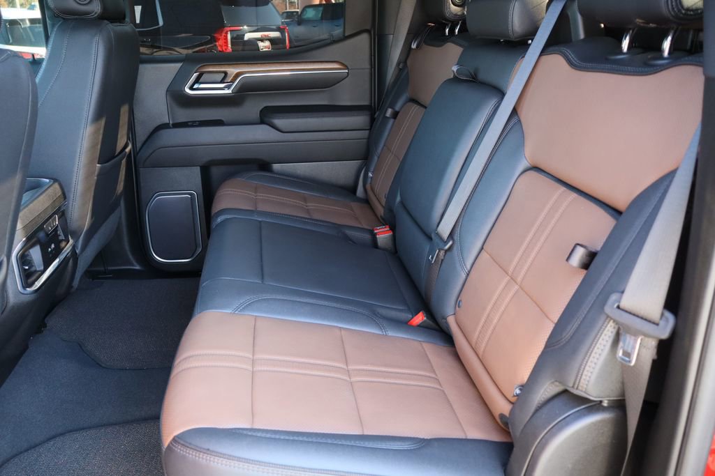 Used 2023 Chevrolet Silverado 1500 High Country w/ Z71 Off-Road Package image 23