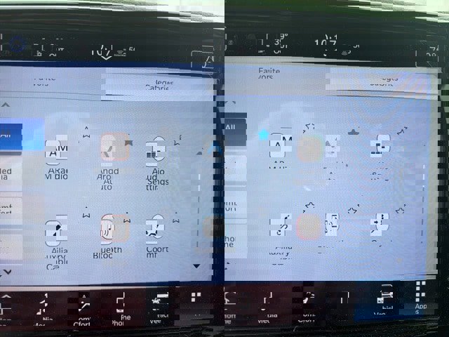 Used 2021 Chrysler Pacifica Touring w/ Uconnect Theater Family Group image 19