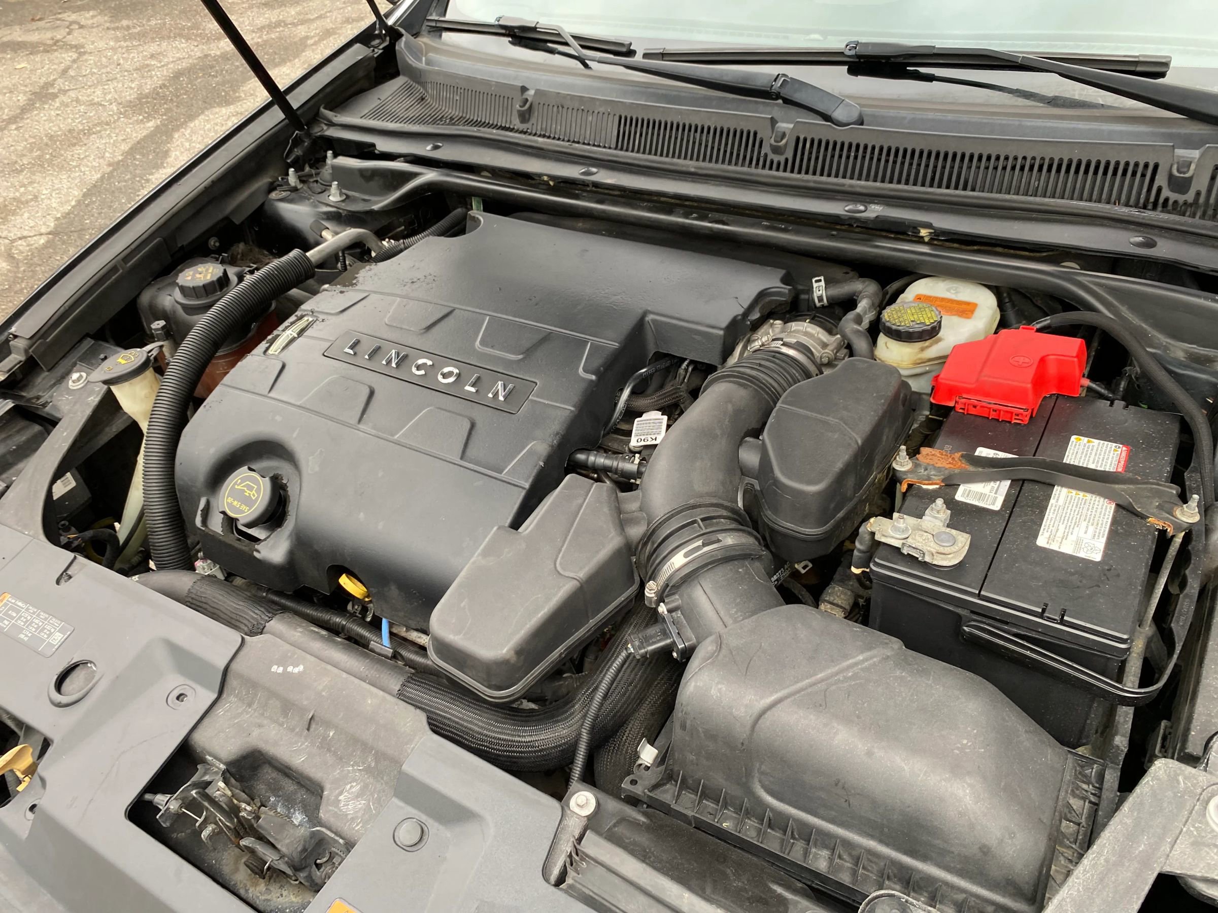 Used 2015 Lincoln MKS AWD w/ Equipment Group 101A image 35