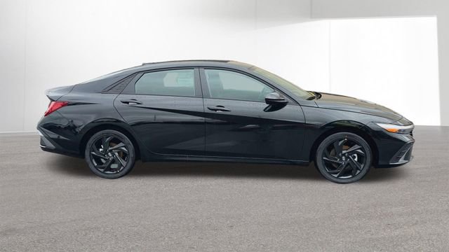 New 2026 Hyundai Elantra Sport image 10