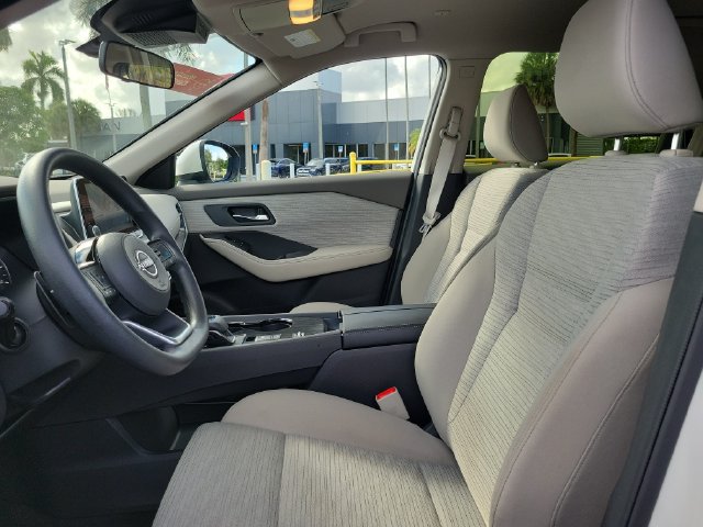 Used 2023 Nissan Rogue SV FWD image 17
