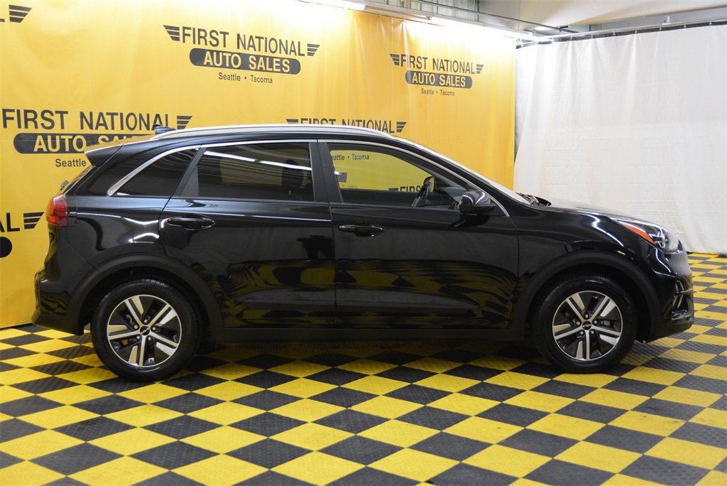 Used 2022 Kia Niro LXS w/ Digital Cluster Package image 11
