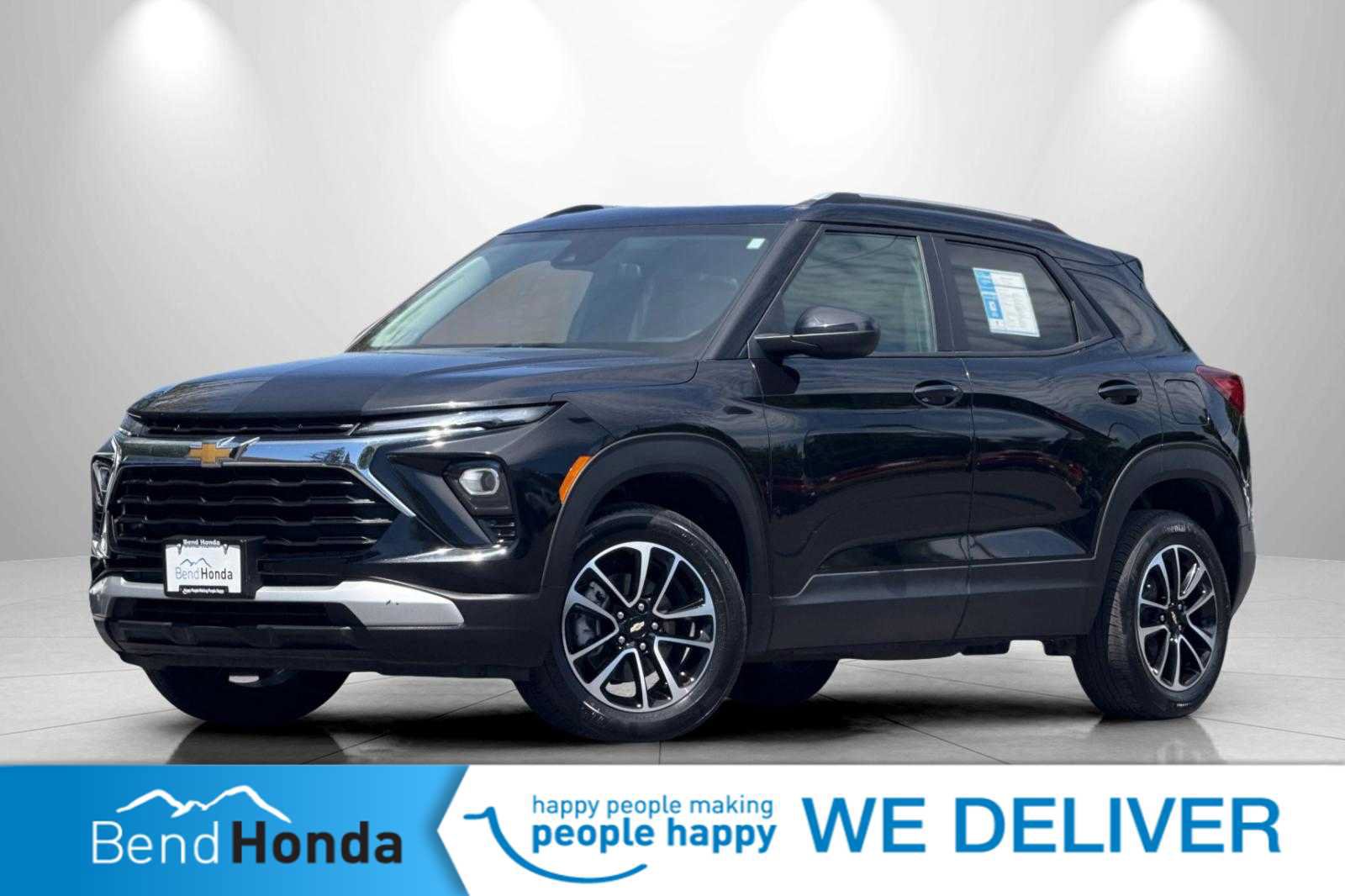 Used 2025 Chevrolet TrailBlazer LT AWD/4WD image 1