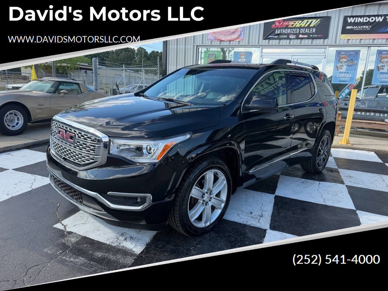 Used 2018 GMC Acadia Denali w/ Technology Package AWD/4WD image 1