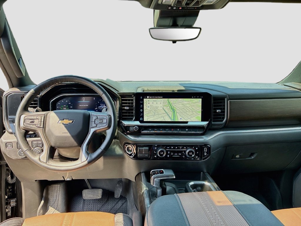 Used 2025 Chevrolet Silverado 1500 High Country w/ High Country Premium Package AWD/4WD image 23