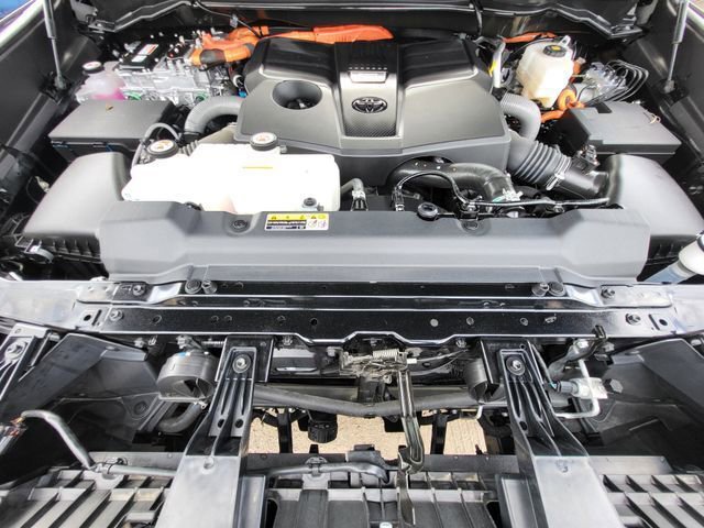 Used 2024 Toyota Sequoia SR5 w/ SR5 Premium Package image 11