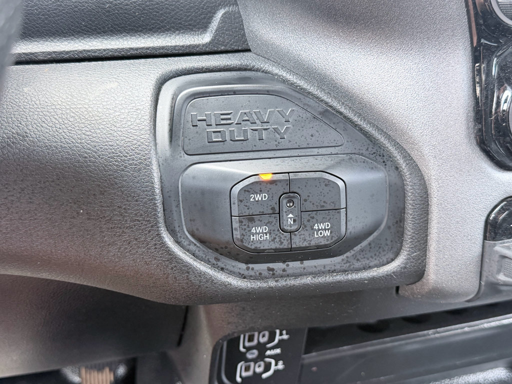 Used 2025 RAM 3500 Tradesman AWD/4WD image 16