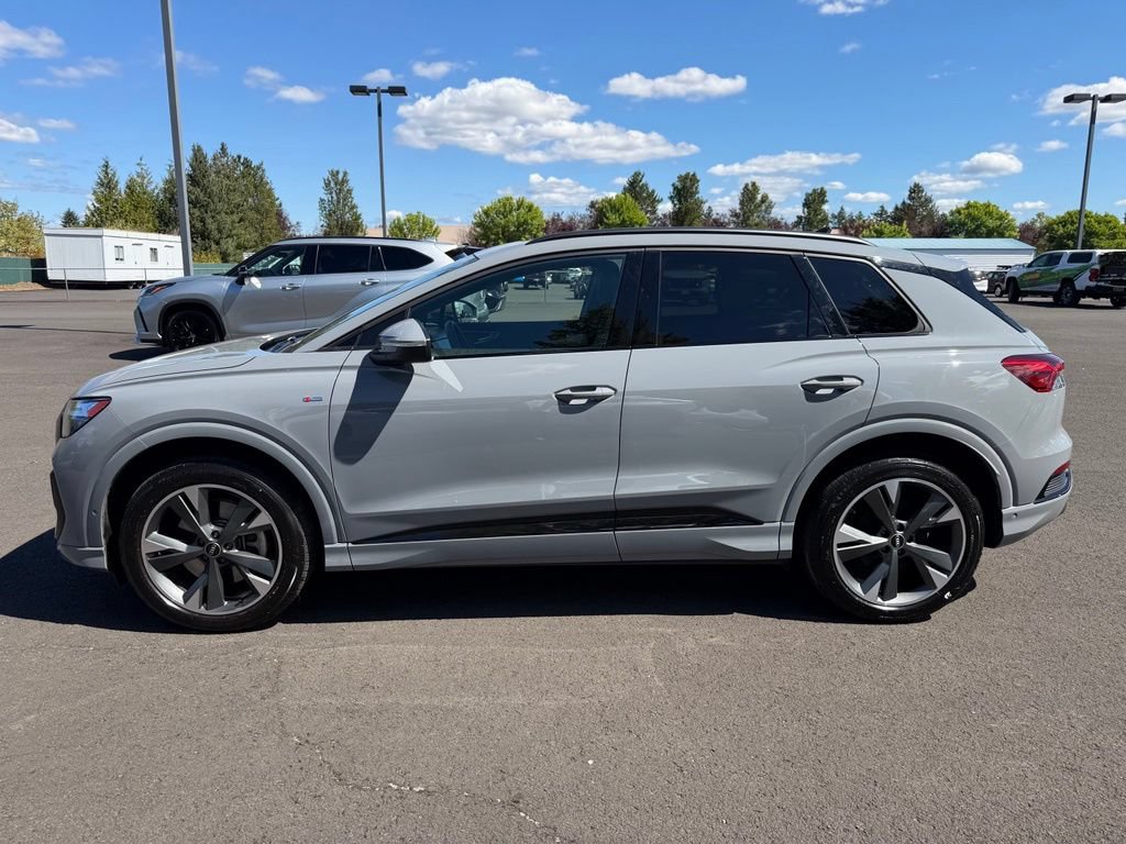 Used 2023 Audi Q4 e-tron Premium Plus w/ Premium Plus AWD/4WD image 5