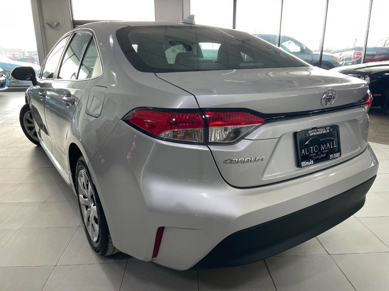 Used 2024 Toyota Corolla LE image 5