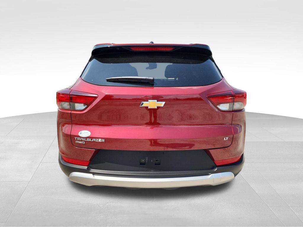 Used 2025 Chevrolet TrailBlazer LT AWD/4WD image 7