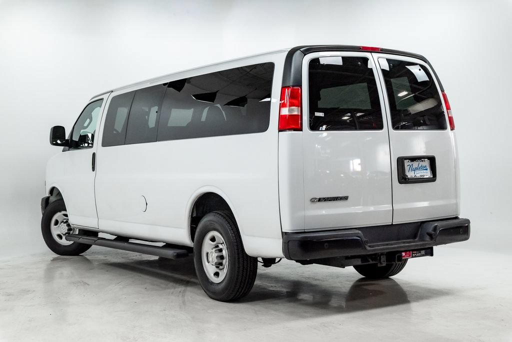Used 2022 Chevrolet Express 3500 LS RWD image 21