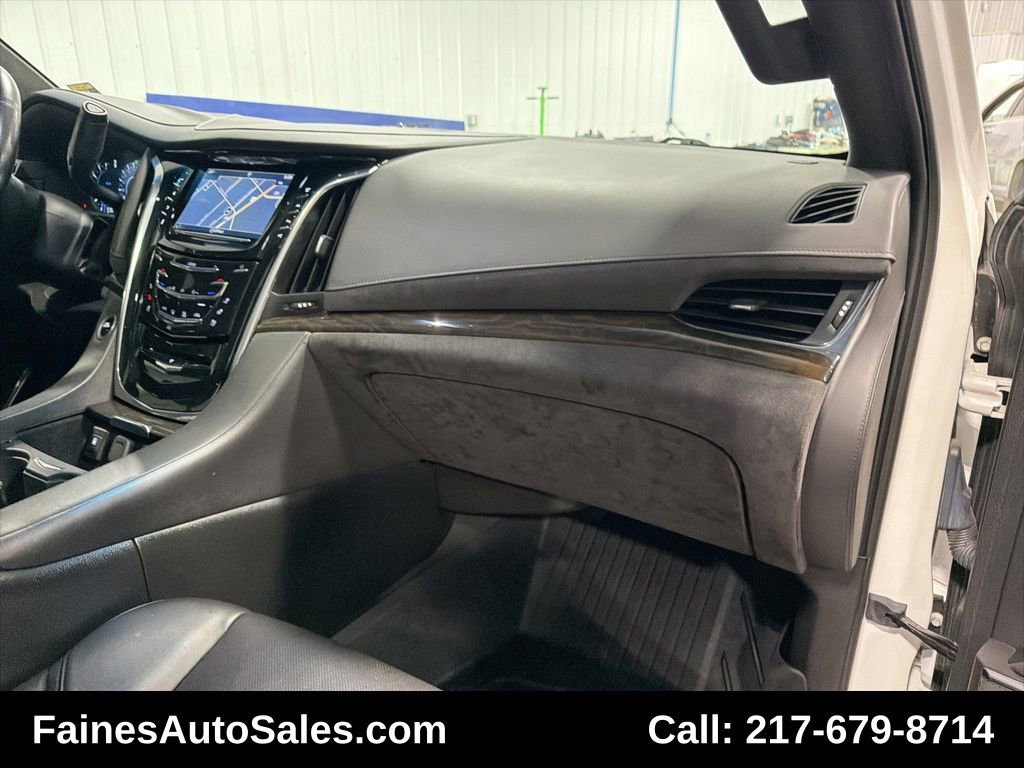 Used 2018 Cadillac Escalade Platinum image 92