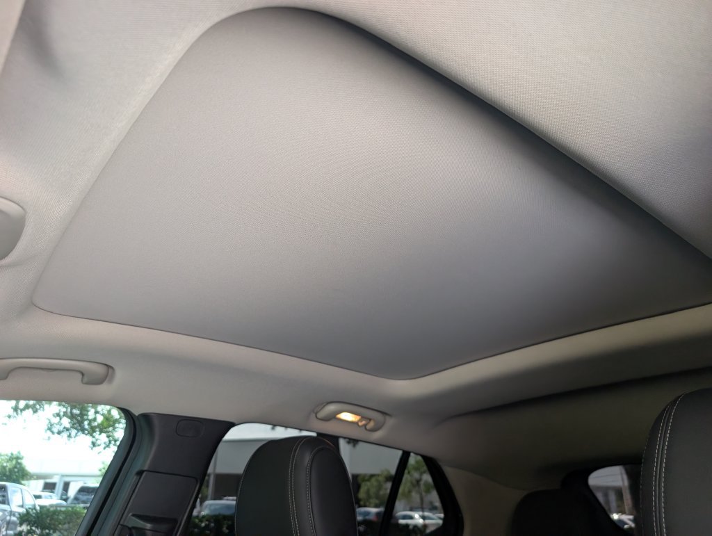 Used 2022 Buick Encore GX Essence w/ Experience Buick Package FWD image 33