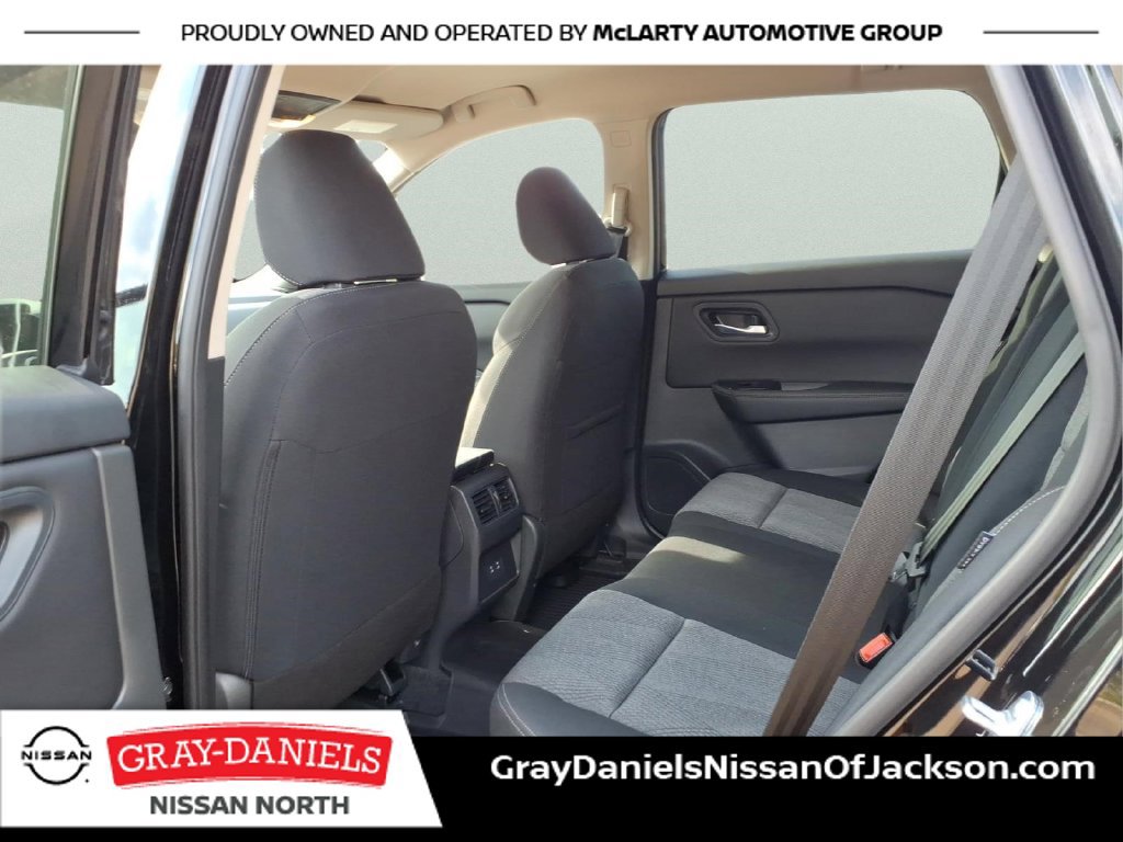 Certified 2026 Nissan Rogue SV AWD/4WD image 31