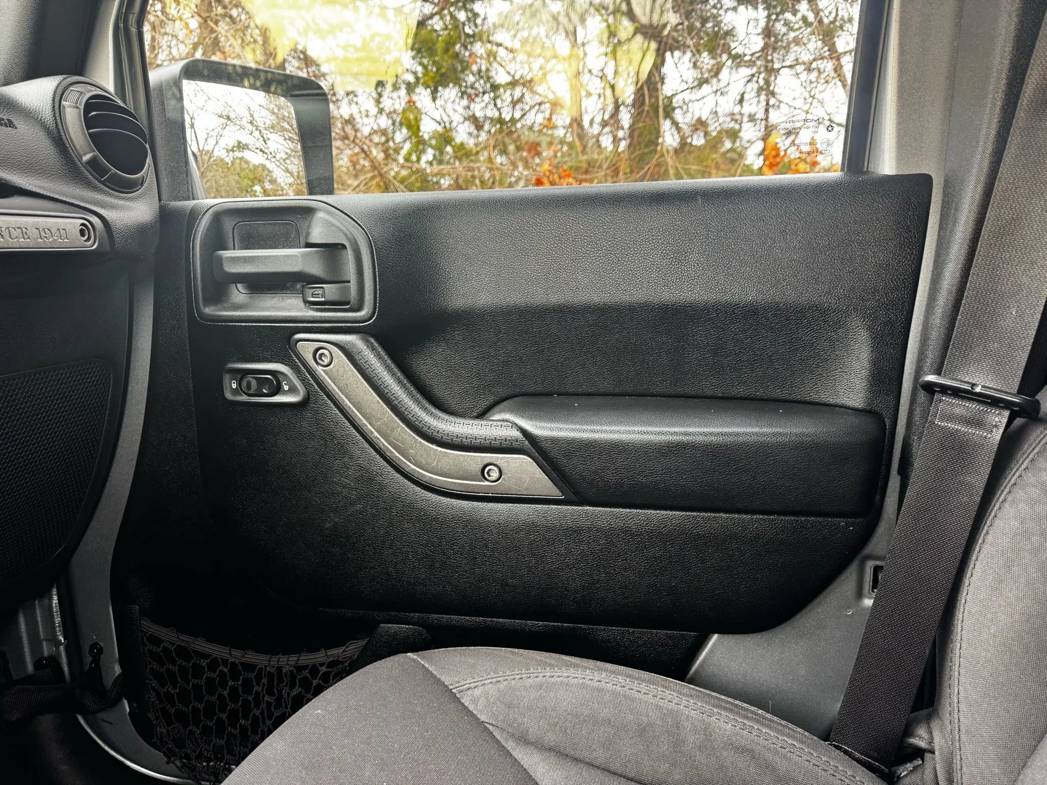 Used 2013 Jeep Wrangler Unlimited Sport image 9