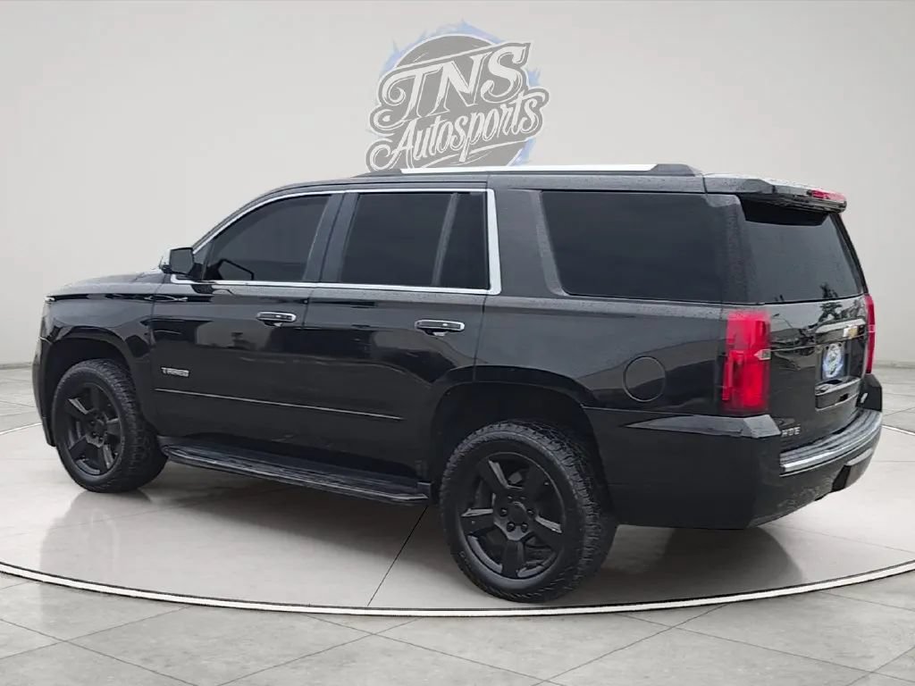 Used 2020 Chevrolet Tahoe Premier RWD image 3