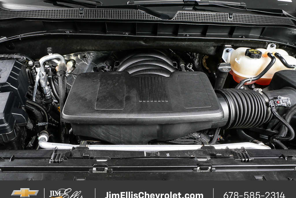 Used 2025 Chevrolet Suburban LT AWD/4WD image 36