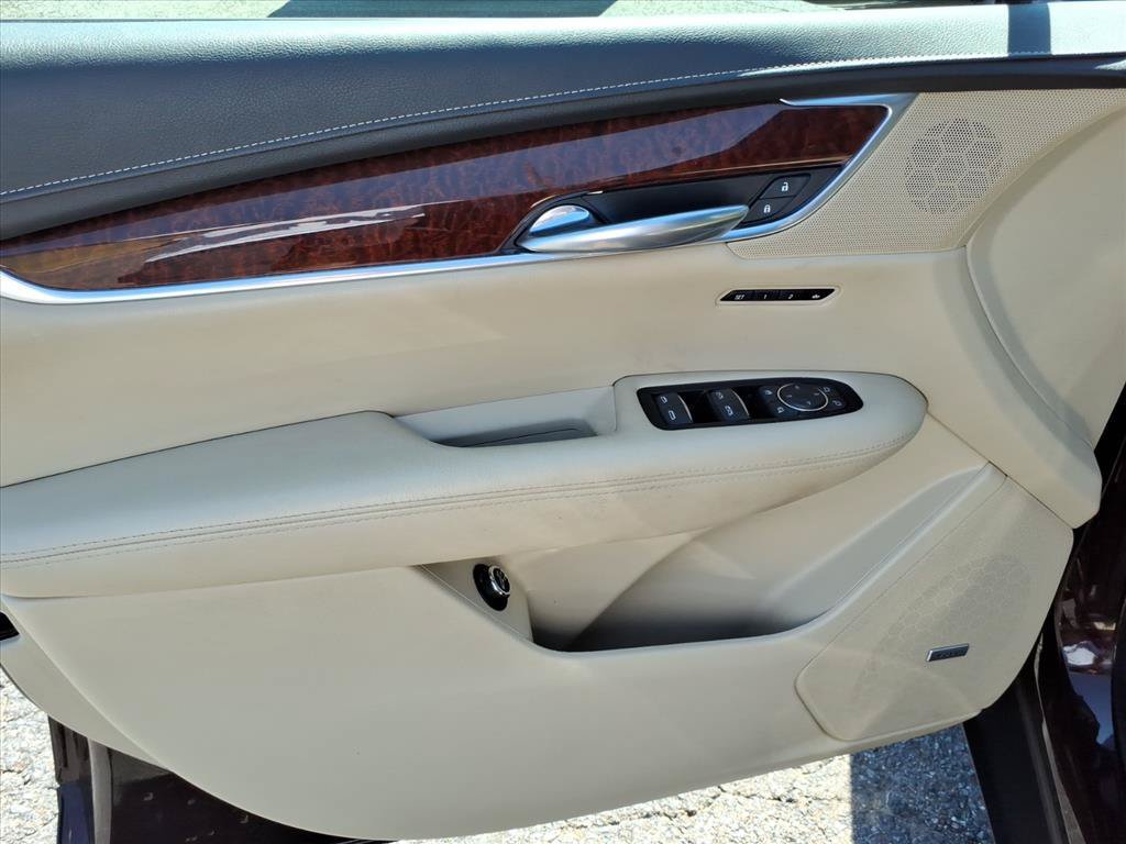 Used 2018 Cadillac XT5 Premium Luxury AWD/4WD image 22