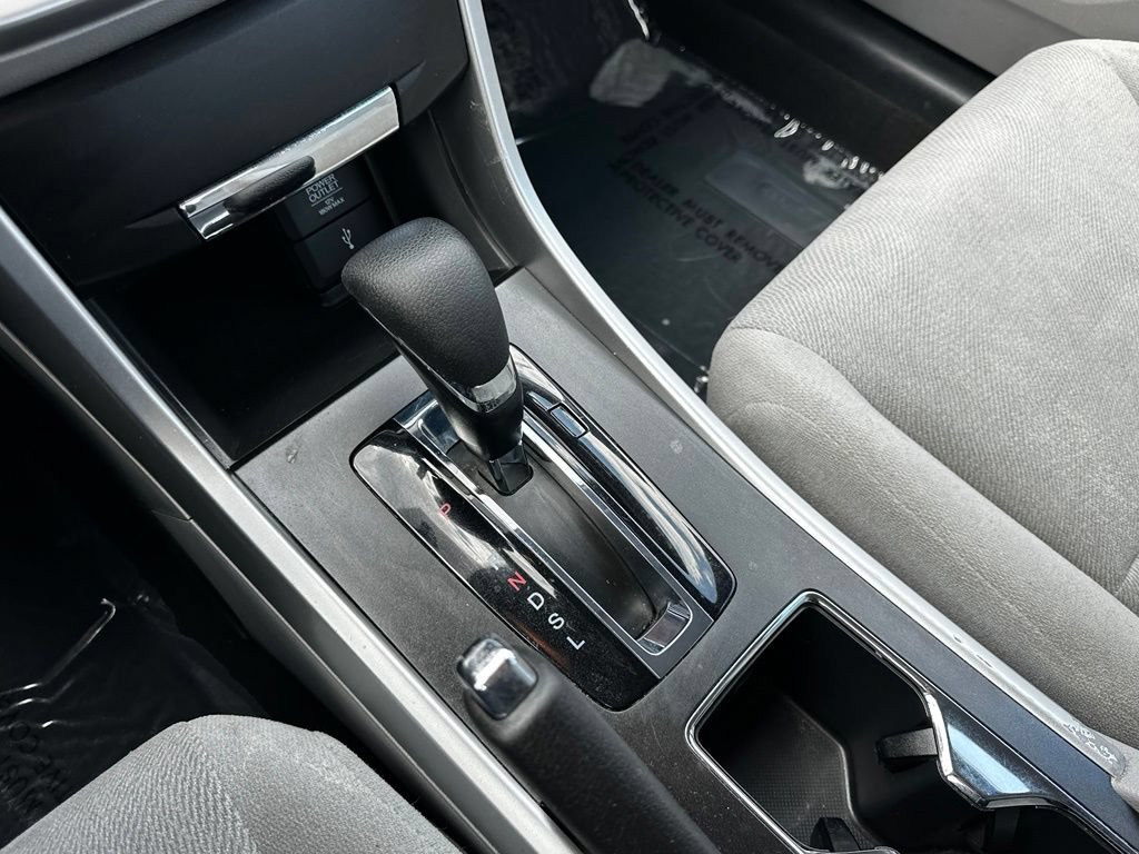 Used 2013 Honda Accord LX image 28