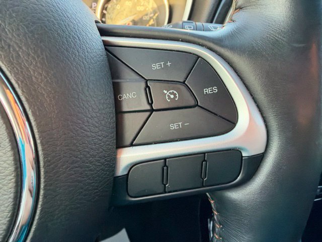Used 2018 Jeep Compass Limited AWD/4WD image 20