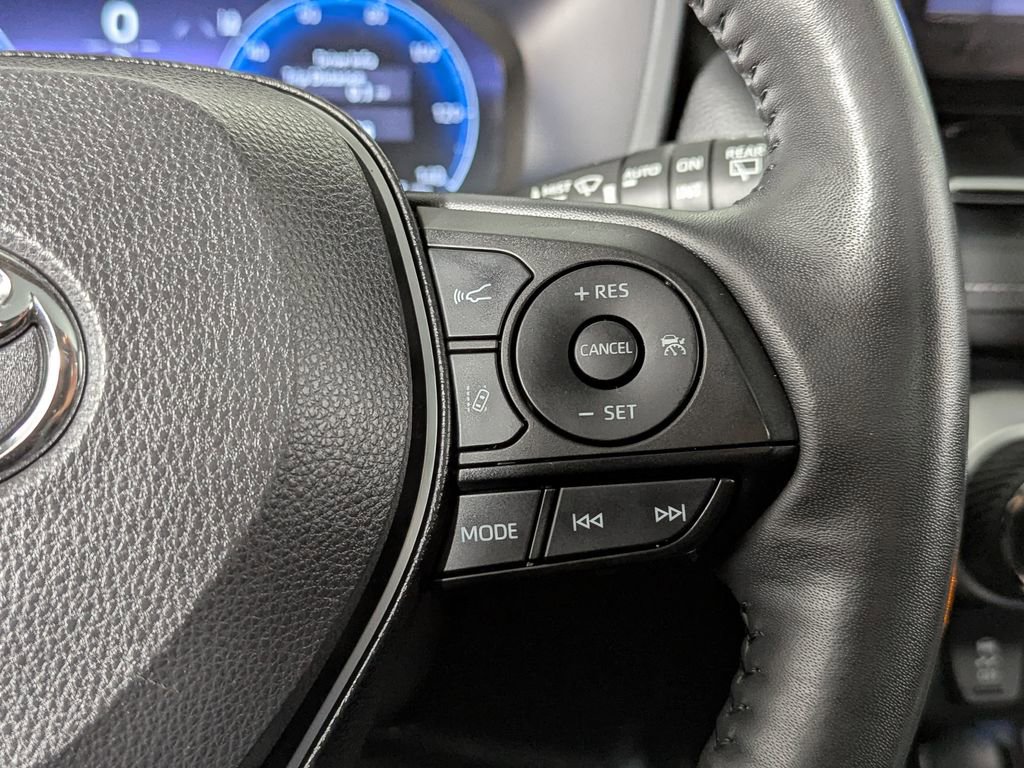 Used 2024 Toyota RAV4 Limited w/ Advanced Technology Package image 31