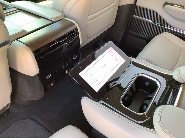 Used 2022 Jeep Grand Wagoneer Series II w/ Premium Group II image 29