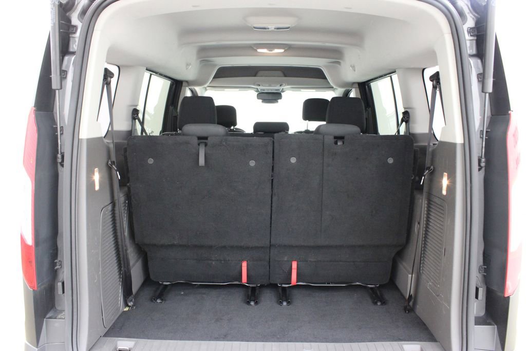 Used 2021 Ford Transit Connect XL image 27