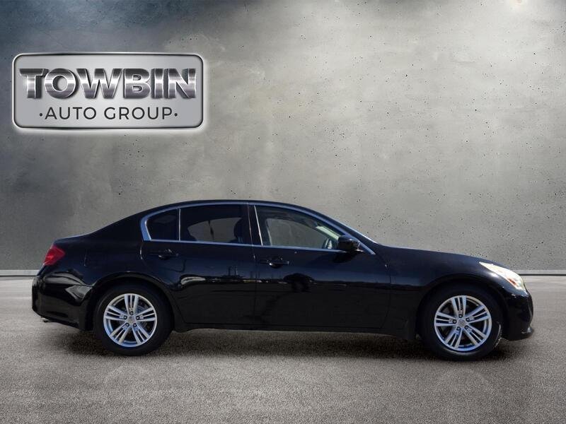 Used 2012 INFINITI G37 Journey w/ Premium Pkg RWD image 3