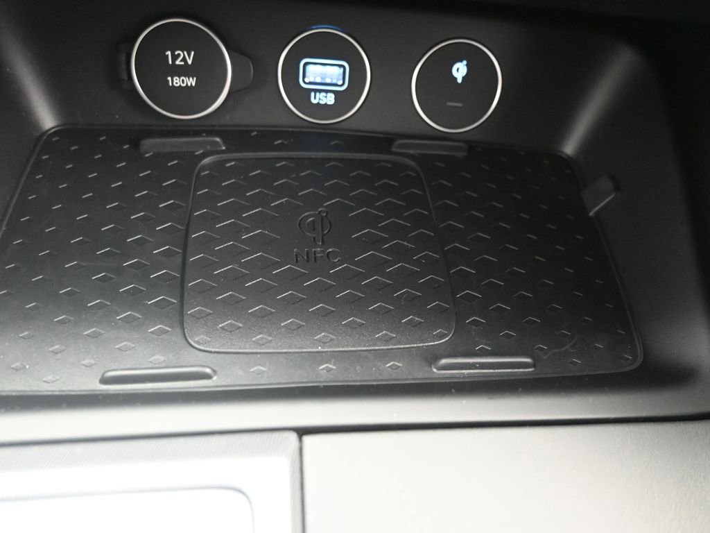 Used 2025 Genesis G70 3.3T Advanced w/ Sport Prestige Package image 35