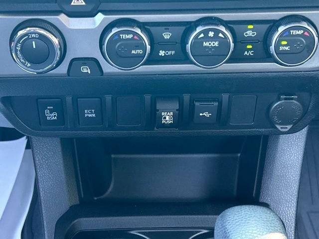 Certified 2022 Toyota Tacoma SR5 w/ Technology Package AWD/4WD image 60