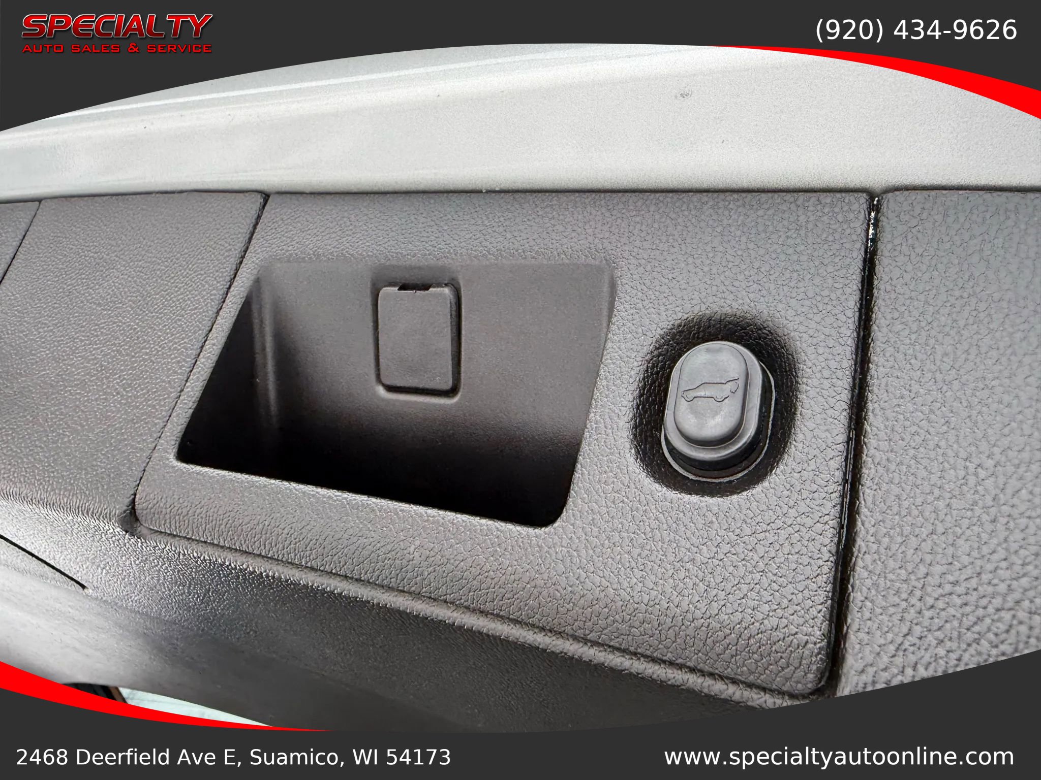 Used 2018 GMC Yukon Denali image 28