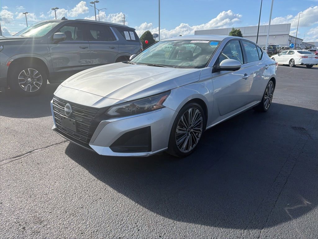 Used 2023 Nissan Altima 2.5 SL FWD image 5
