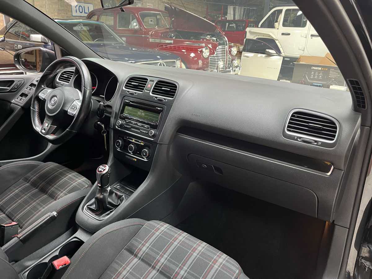 Used 2013 Volkswagen GTI Wolfsburg Edition FWD image 11
