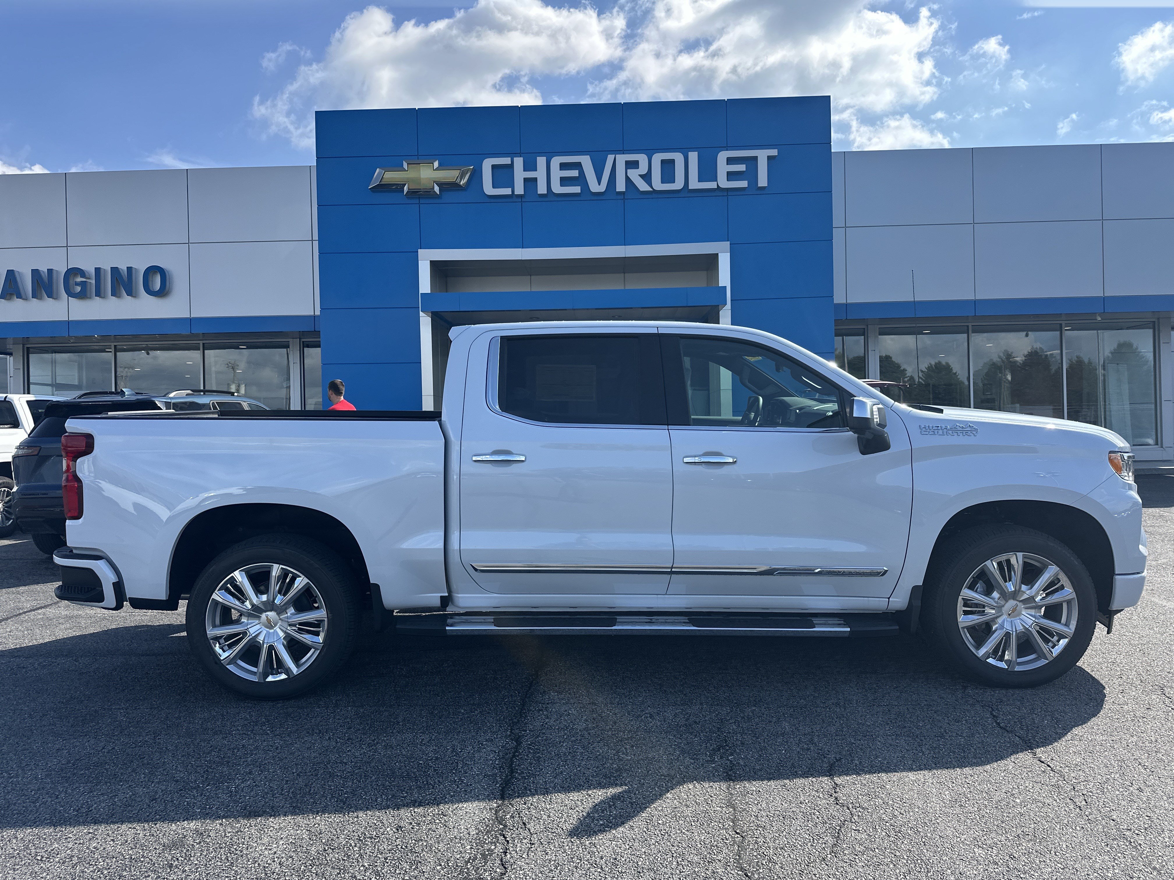 New 2026 Chevrolet Silverado 1500 High Country w/ High Country Premium Package AWD/4WD image 1