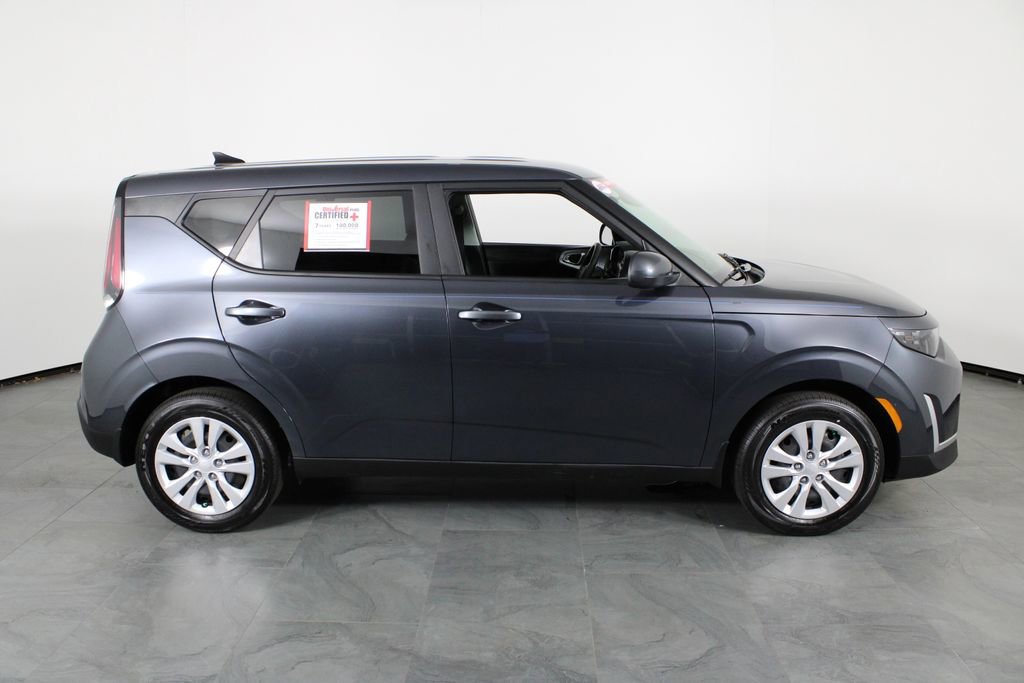 Used 2025 Kia Soul LX image 14