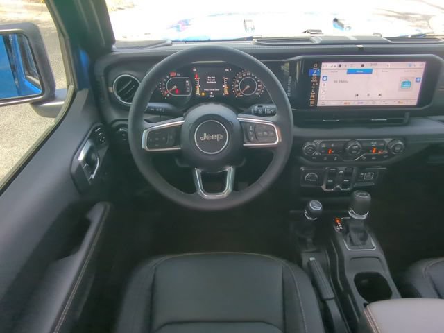 New 2026 Jeep Wrangler Unlimited Sahara AWD/4WD image 18