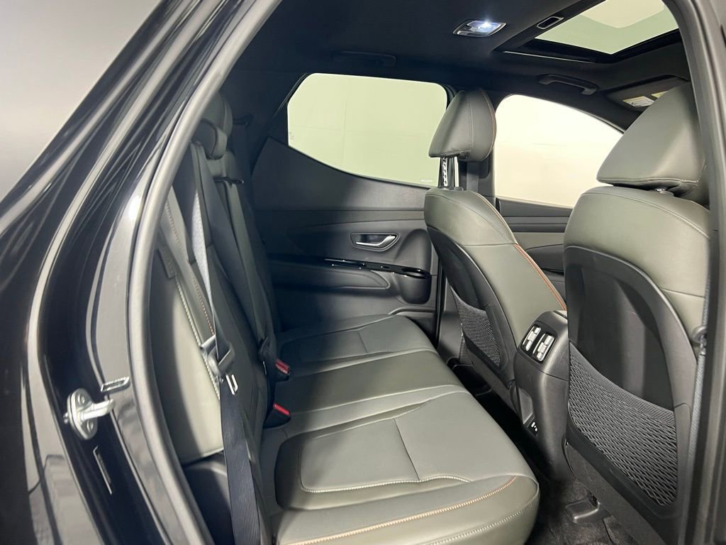 Used 2025 Hyundai Santa Cruz Limited image 32