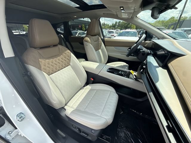 Certified 2025 Nissan Murano Platinum w/ Cargo Package AWD/4WD image 24