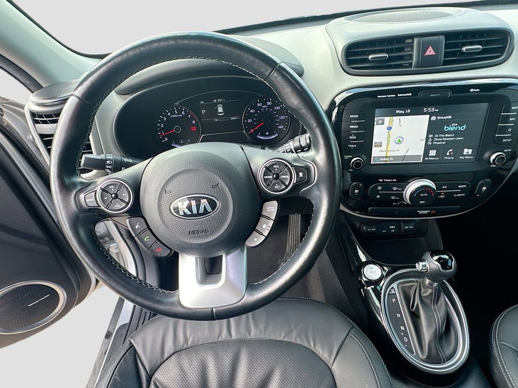 Used 2018 Kia Soul + w/ + Primo LIT Package FWD image 13