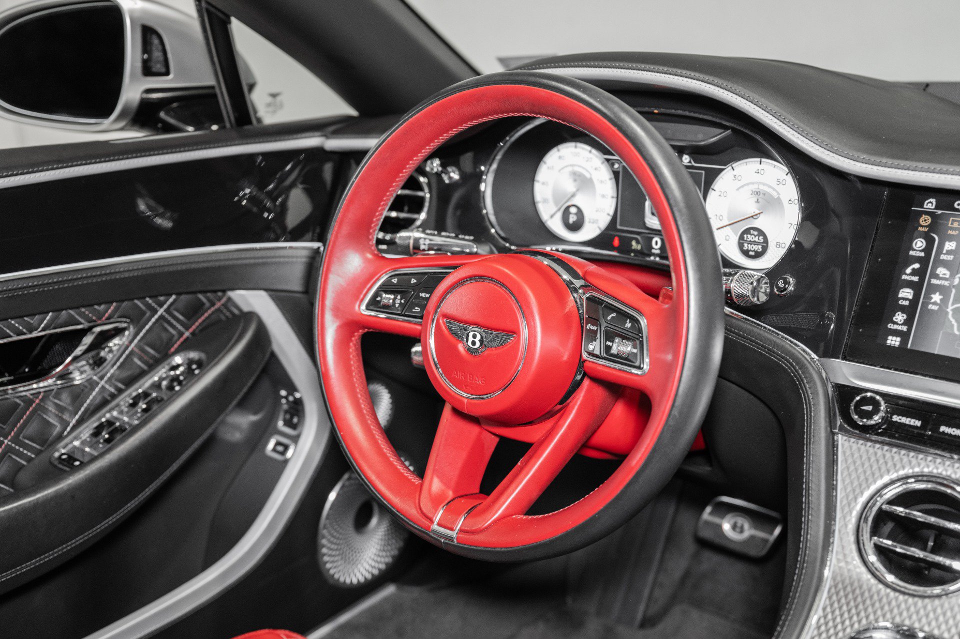 Used 2022 Bentley Continental GT AWD/4WD image 25