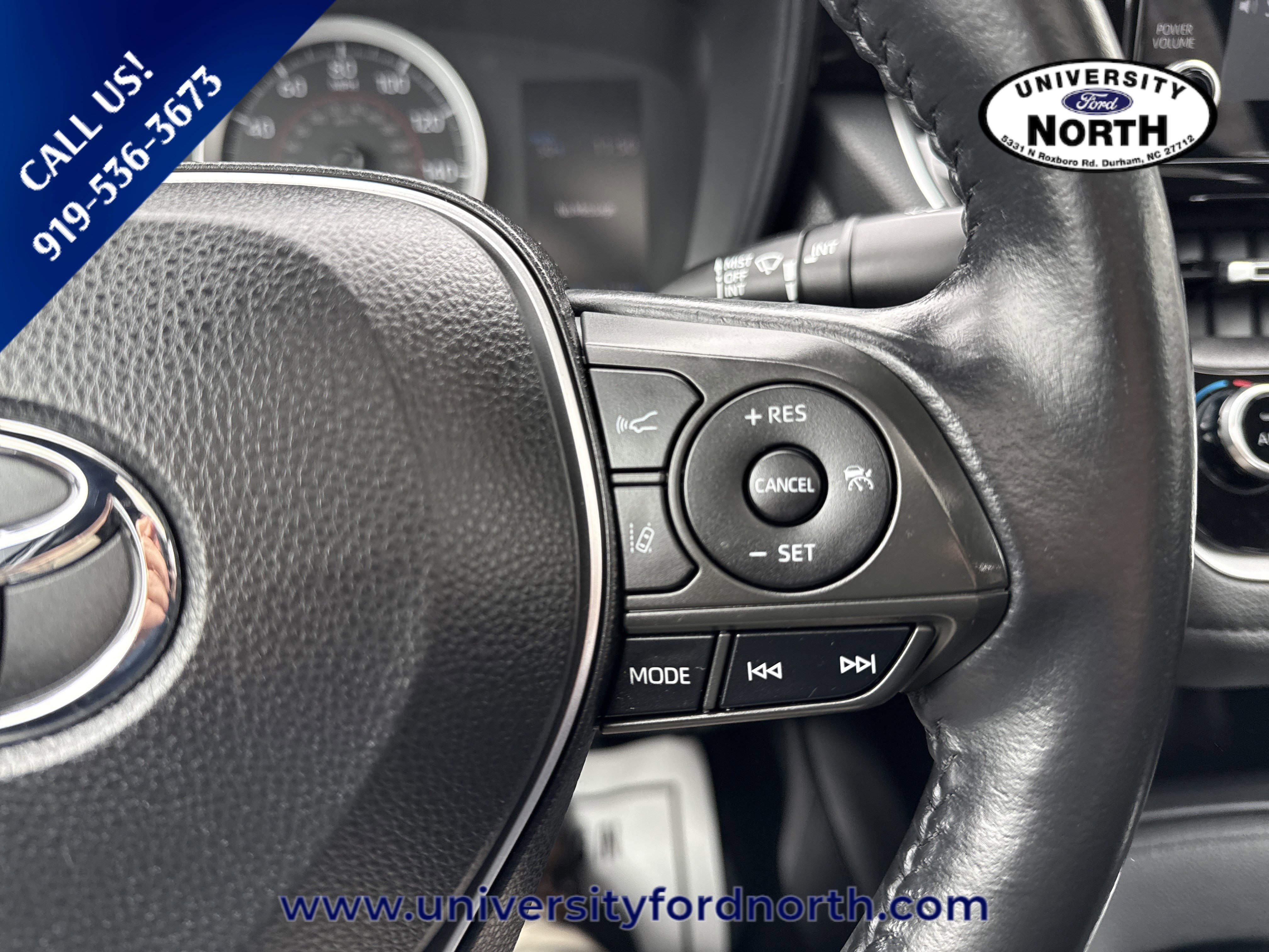 Used 2020 Toyota Corolla SE w/ Carpet Mat Package (TMS) image 17