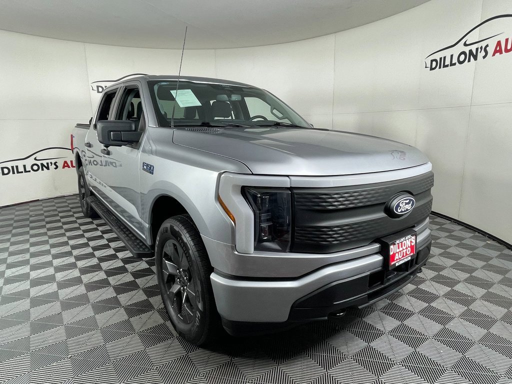 Used 2024 Ford F150 Lightning XLT image 9