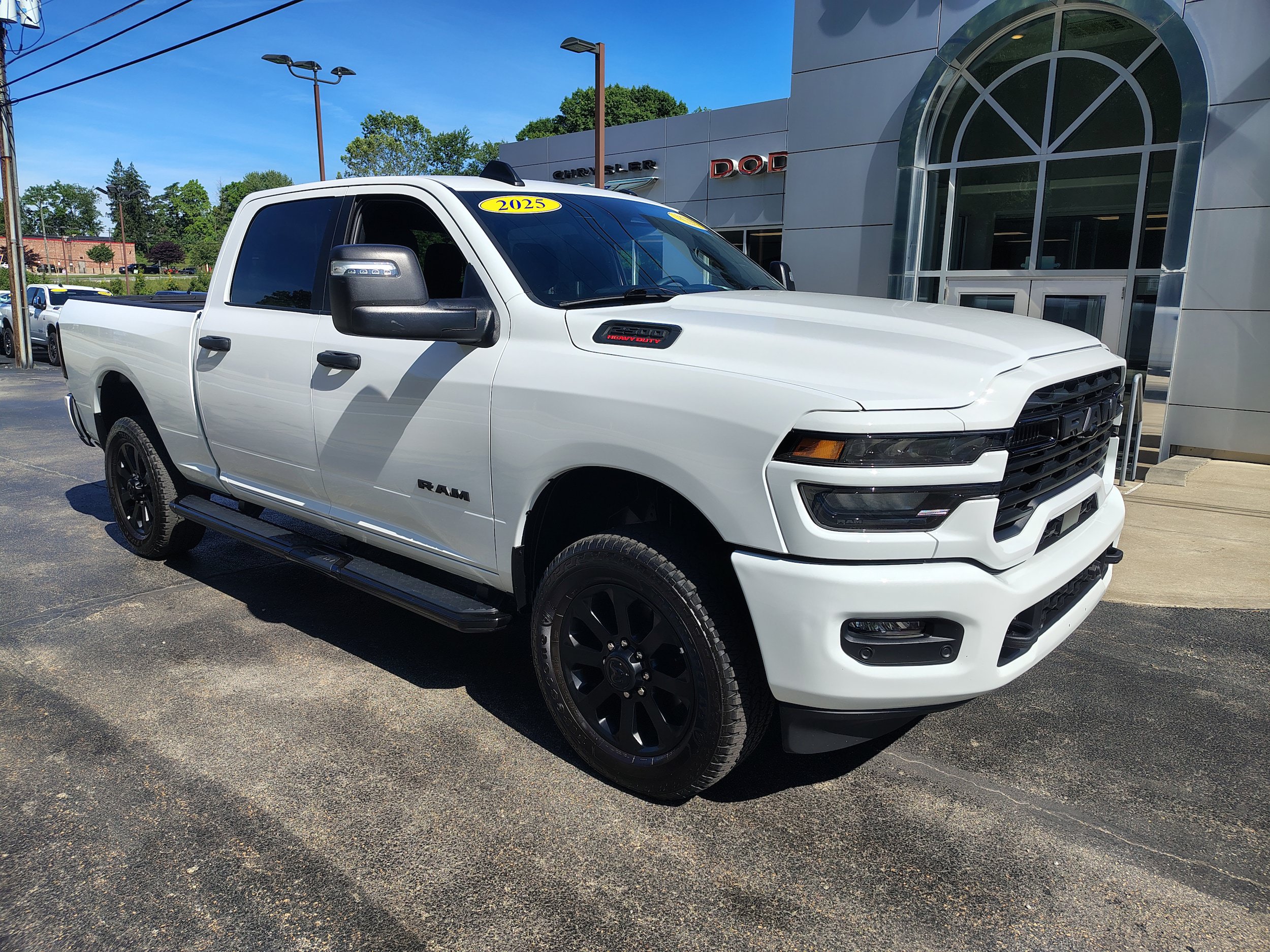 Certified 2025 RAM 2500 Big Horn AWD/4WD image 2