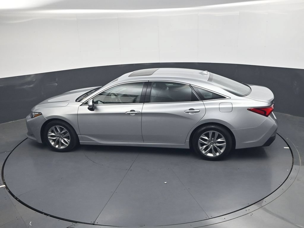 Used 2022 Toyota Avalon XLE w/ Moonroof Package FWD image 25