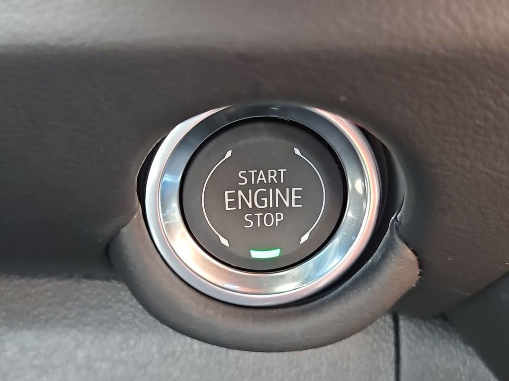 New 2026 Chevrolet Suburban Z71 w/ Comfort Package AWD/4WD image 9