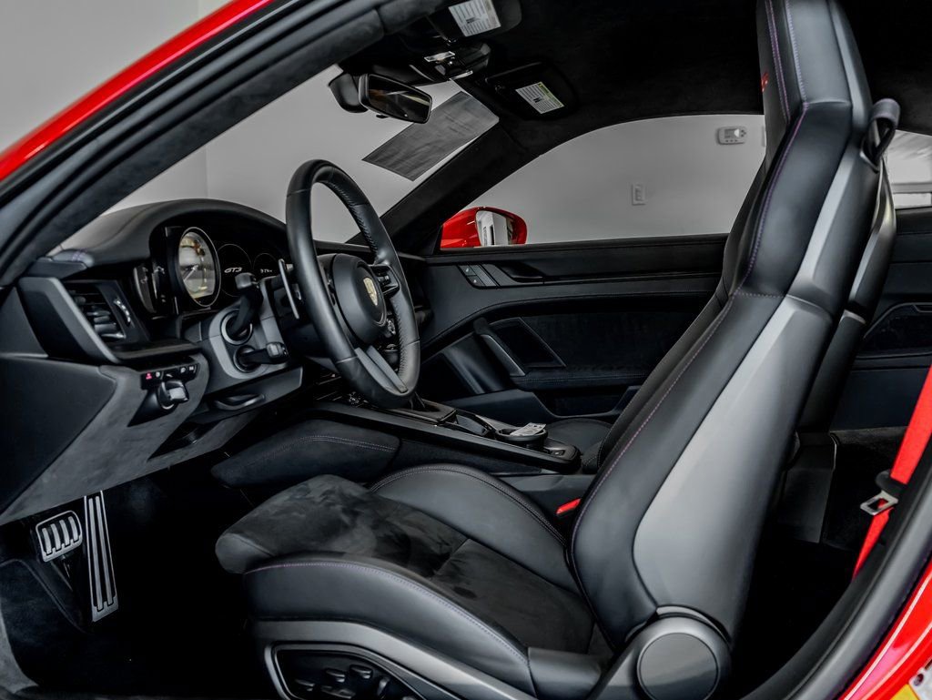 Certified 2022 Porsche 911 GT3 image 5