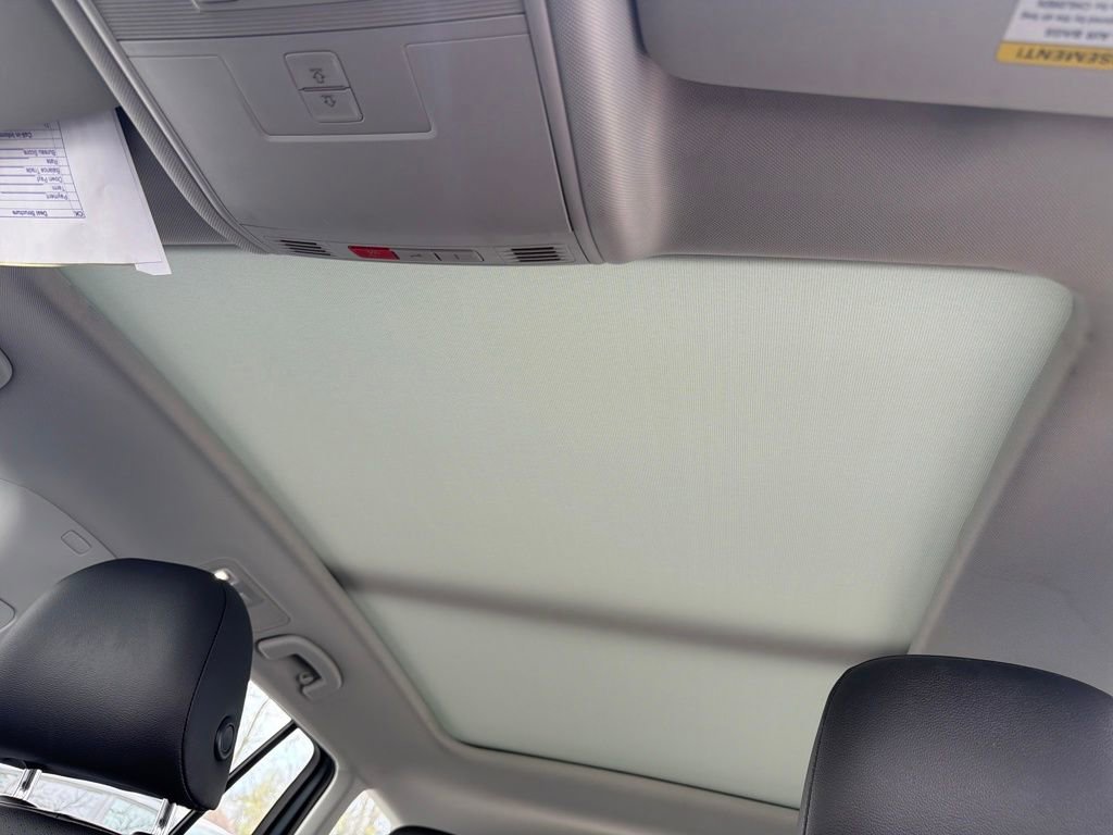 Used 2018 Volkswagen Golf SE image 24